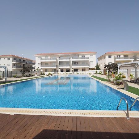 ♥ Sunny&Cozy Family Apartment ★ Walk To The Beach☼ 파라림니 외부 사진