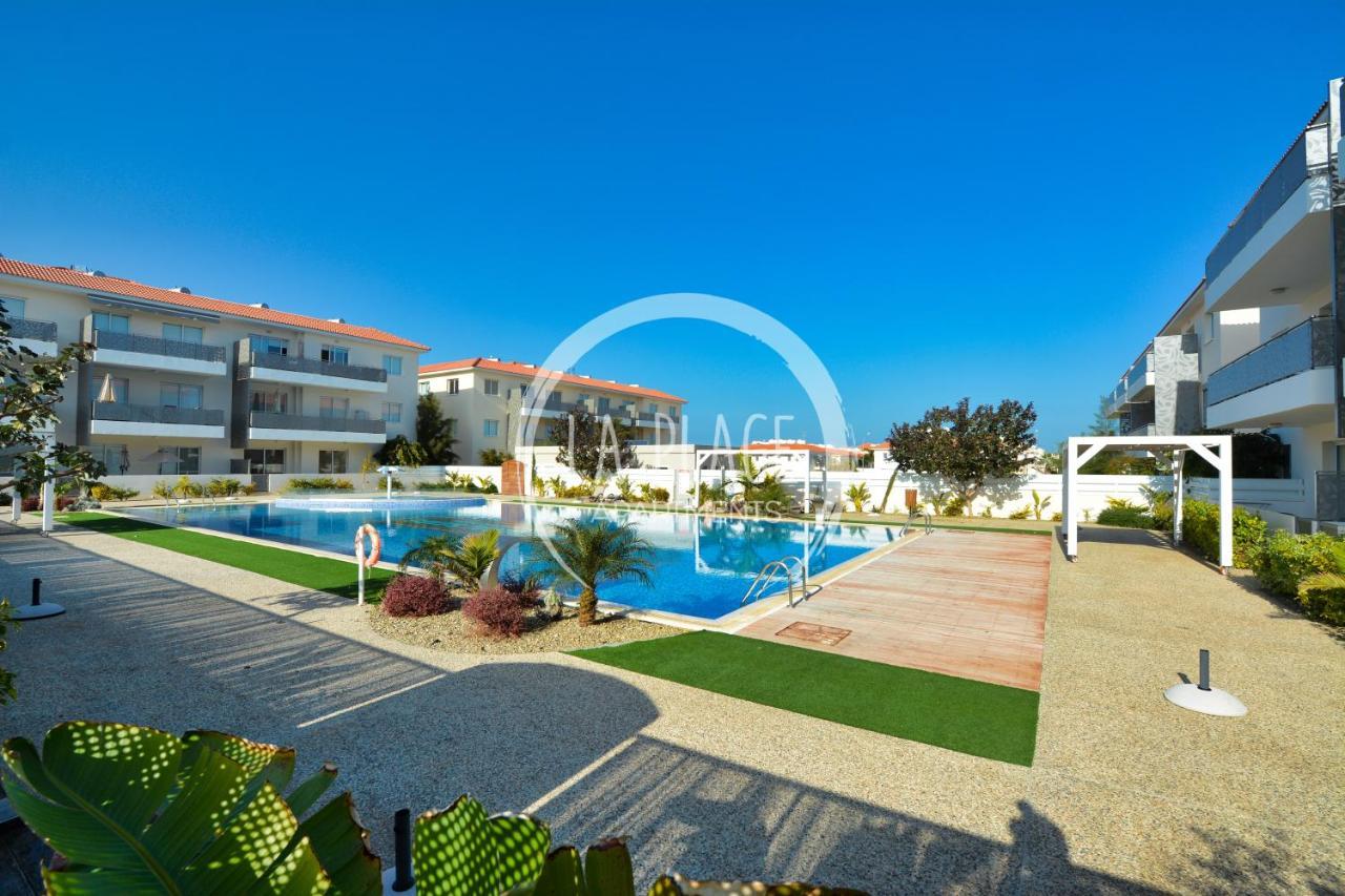 ♥ Sunny&Cozy Family Apartment ★ Walk To The Beach☼ 파라림니 외부 사진