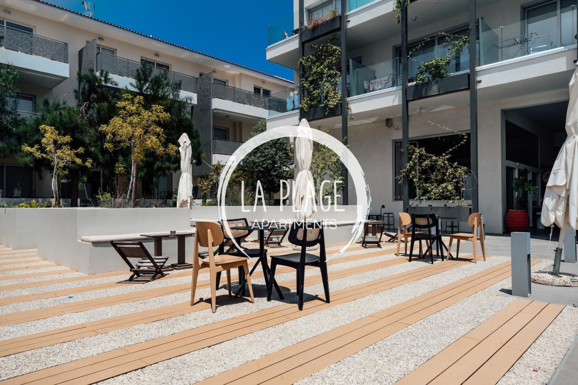 ♥ Sunny&Cozy Family Apartment ★ Walk To The Beach☼ 파라림니 외부 사진