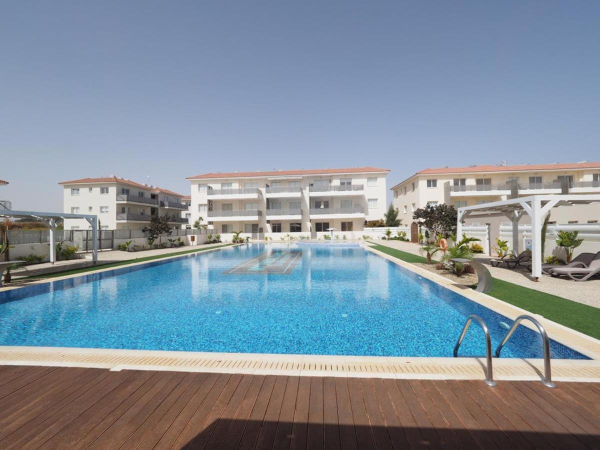 ♥ Sunny&Cozy Family Apartment ★ Walk To The Beach☼ 파라림니 외부 사진